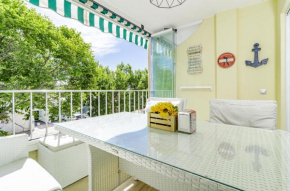 CON- well connected apartment close to Puerto banus